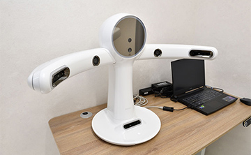 赤坂インプラント治療専門サイト｜赤坂B&S歯科・矯正歯科｜フェイシャルスキャナー